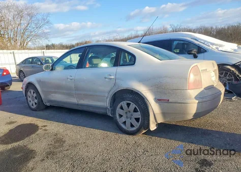 2003 Volkswagen Passat Glx 4Motion z USA, uszkodzony, nr VIN WVWTH63B63P276099